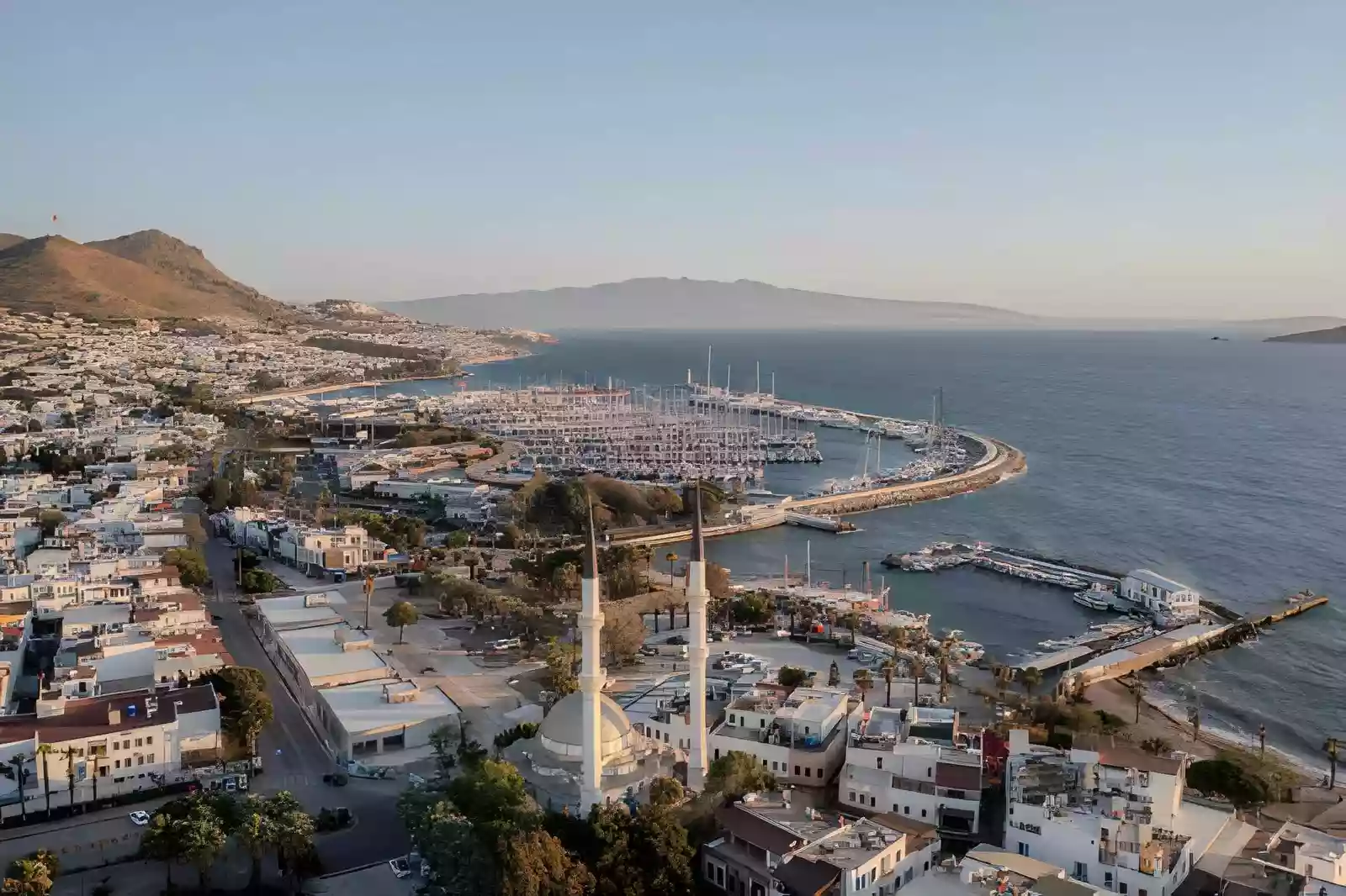 Turgutreis Bodrum ekonomik minibüs kiralama